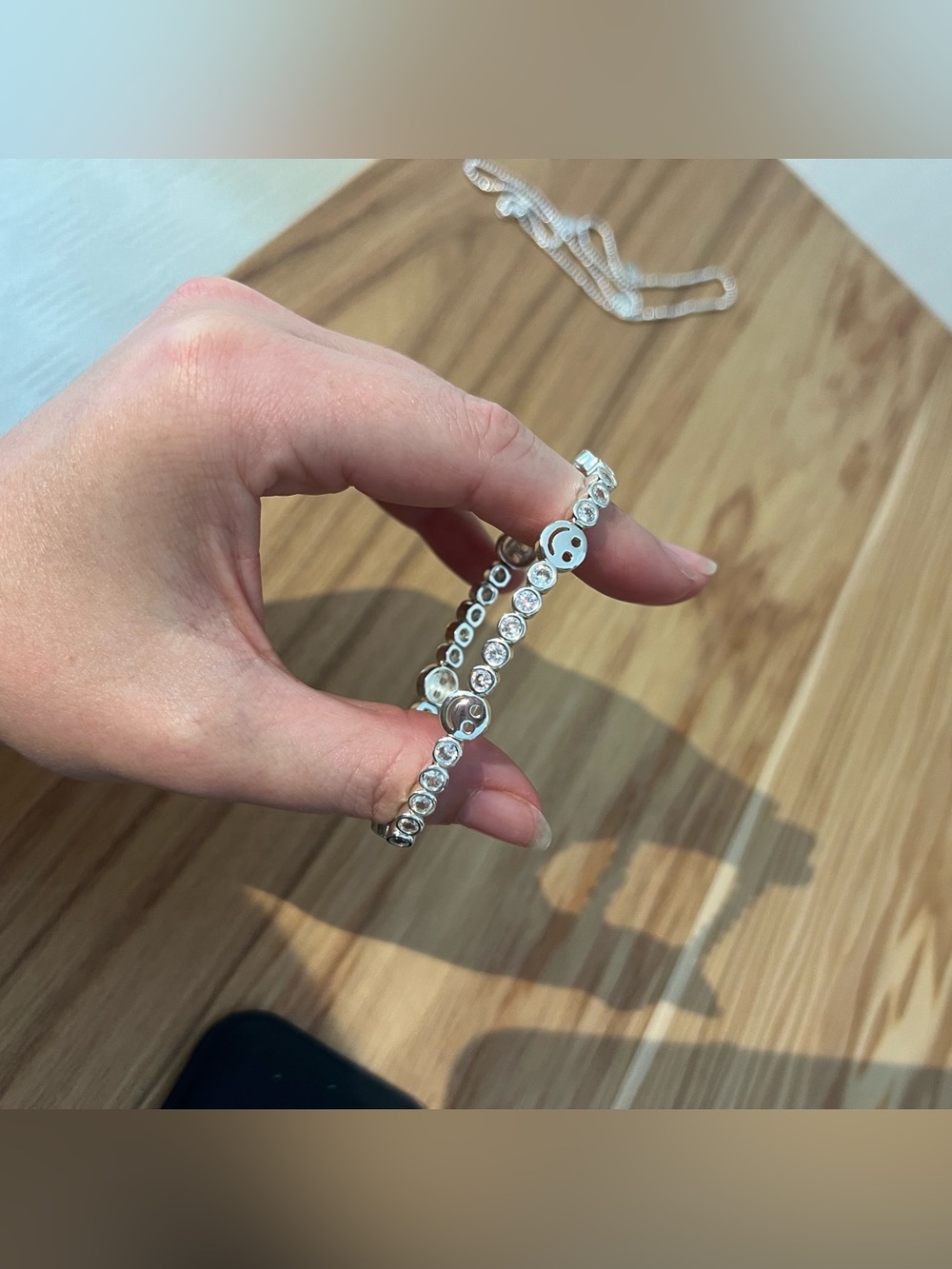 Lisa Gozlan happy face tennis diamond bracelet - silver colour